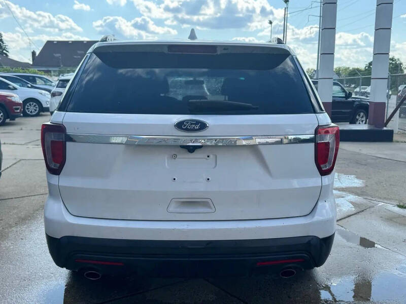 2016 Ford Explorer