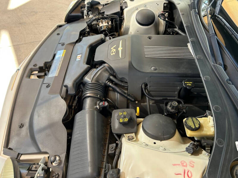 2003 Ford Thunderbird