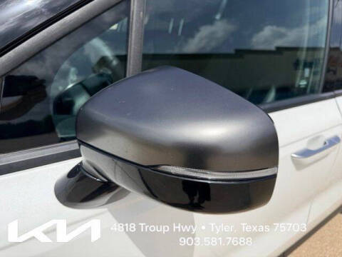 2025 Kia Carnival SX