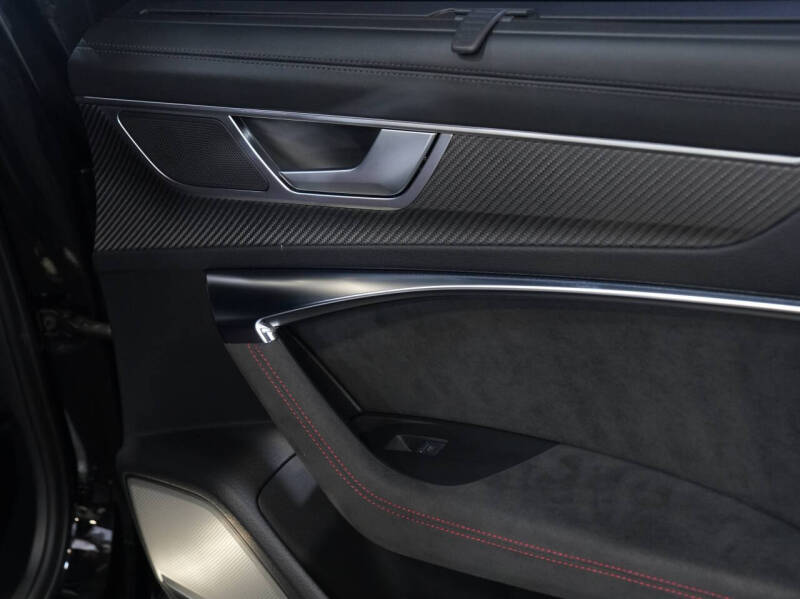 2024 Audi RS 6 Avant 4.0T quattro Avant performance