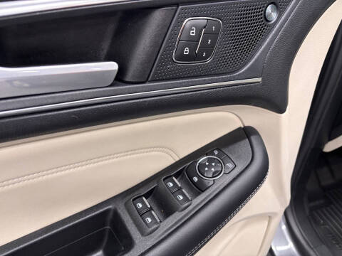 2021 Ford Edge Titanium