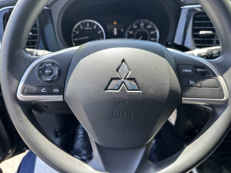 2020 Mitsubishi Outlander ES