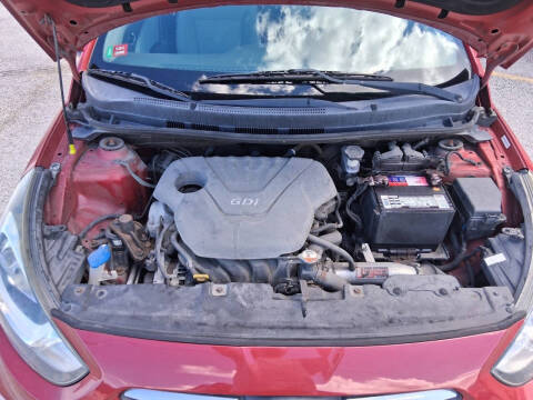 2013 Hyundai Accent SE