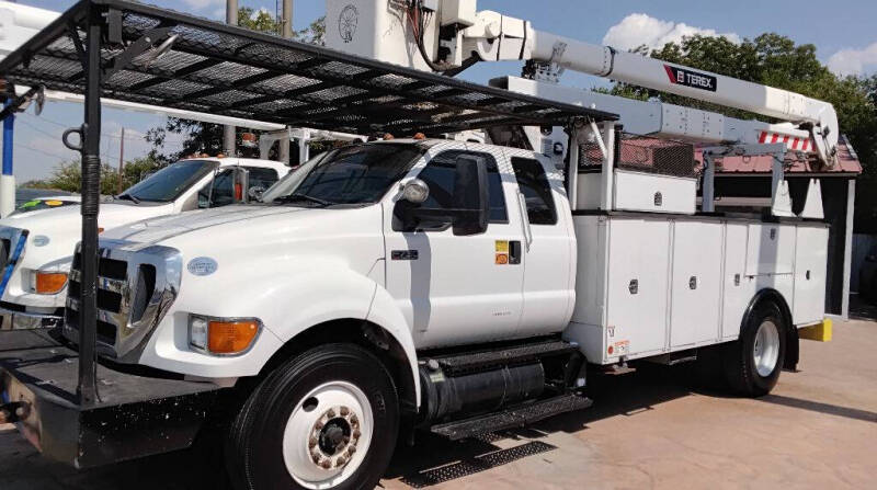 2015 Ford F-750's photo