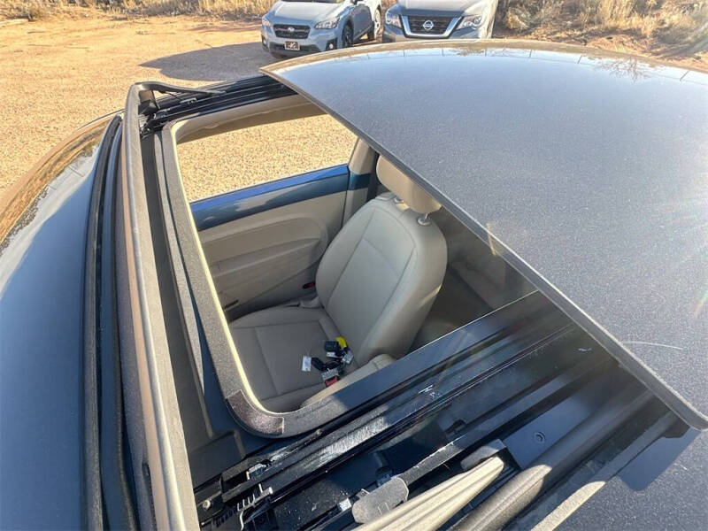 2019 Volkswagen Beetle 2.0T SE