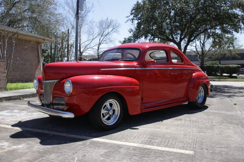 1941 Ford Deluxe