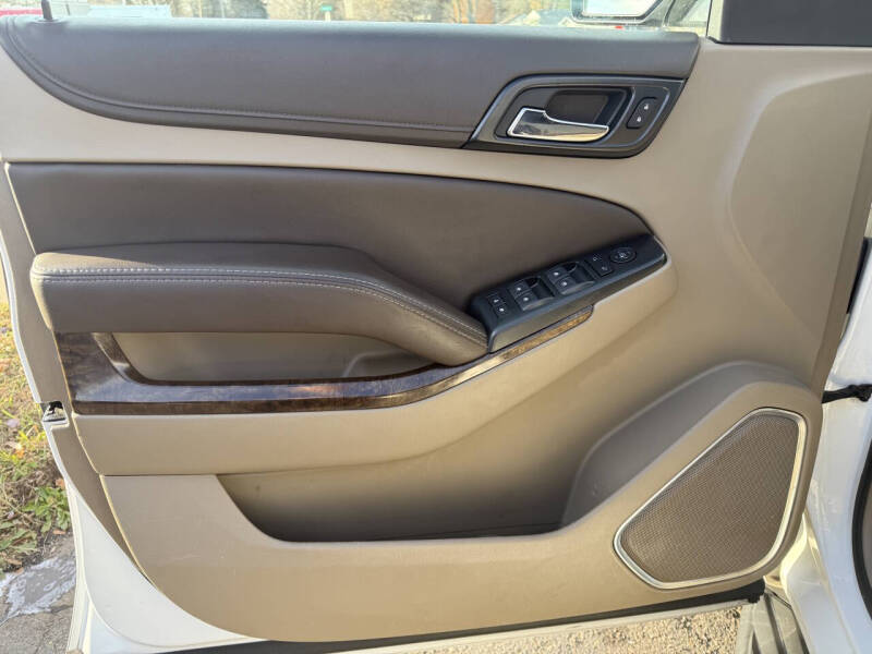 2017 Chevrolet Suburban LS