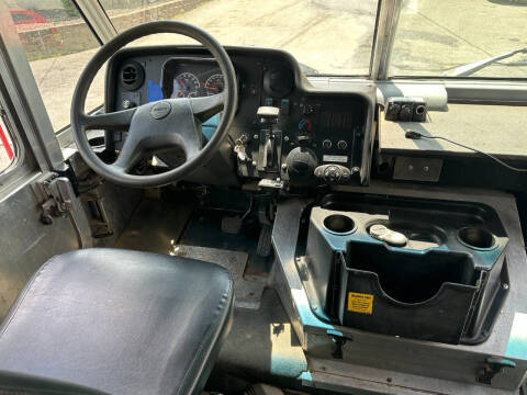 2016 Freightliner MT45 Chassis