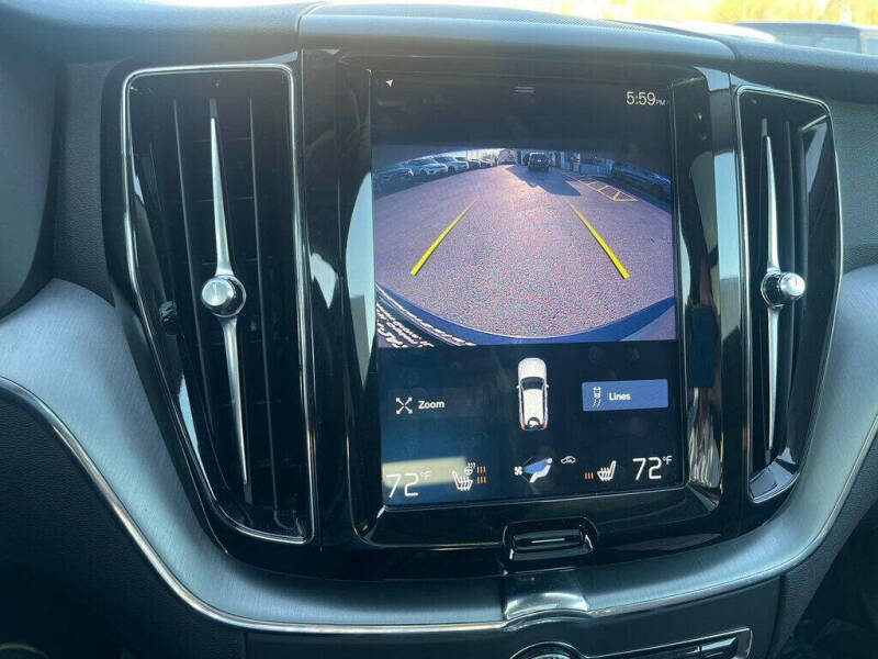 2018 Volvo XC60 T5 Momentum