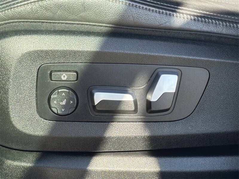 2021 BMW X6 xDrive40i