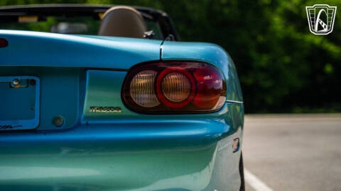 2001 Mazda MX-5 Miata