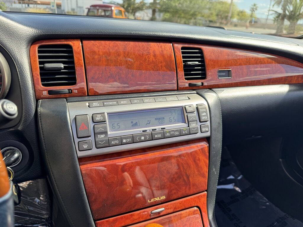 2004 Lexus SC 430 14