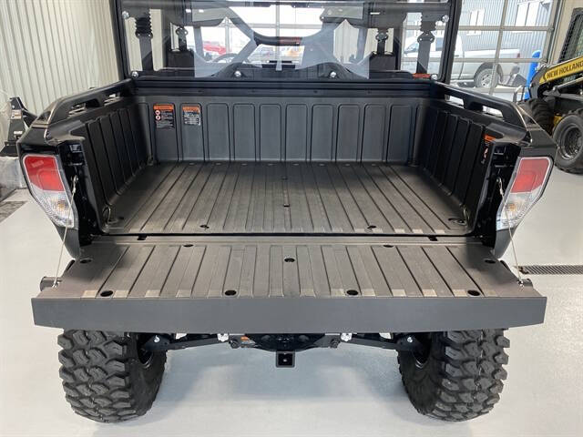 2025 Segway UT10 CREW