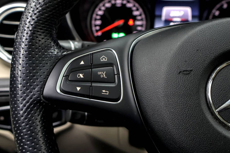 2019 Mercedes-Benz GLC GLC 300