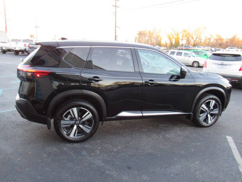 2023 Nissan Rogue SL