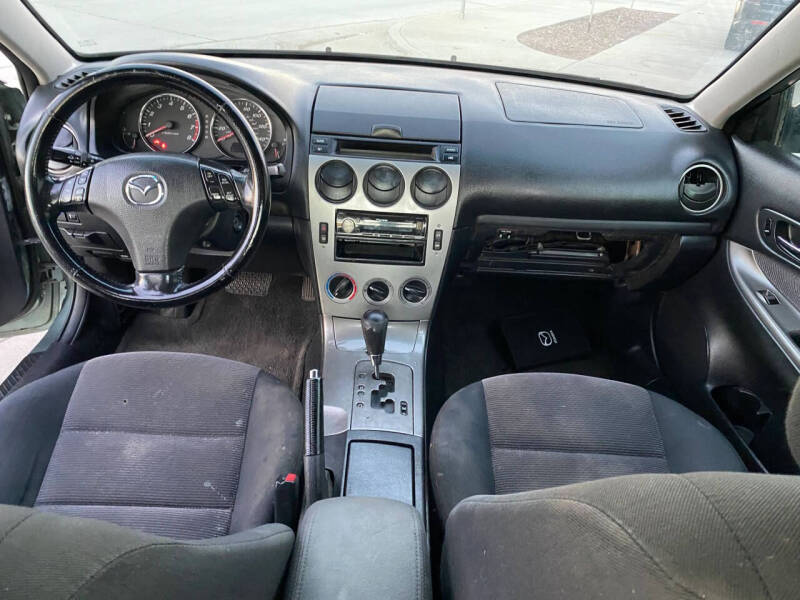 2004 Mazda MAZDA6 i
