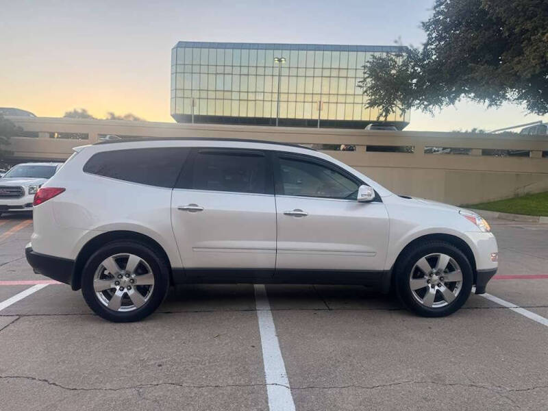2011 Chevrolet Traverse LTZ