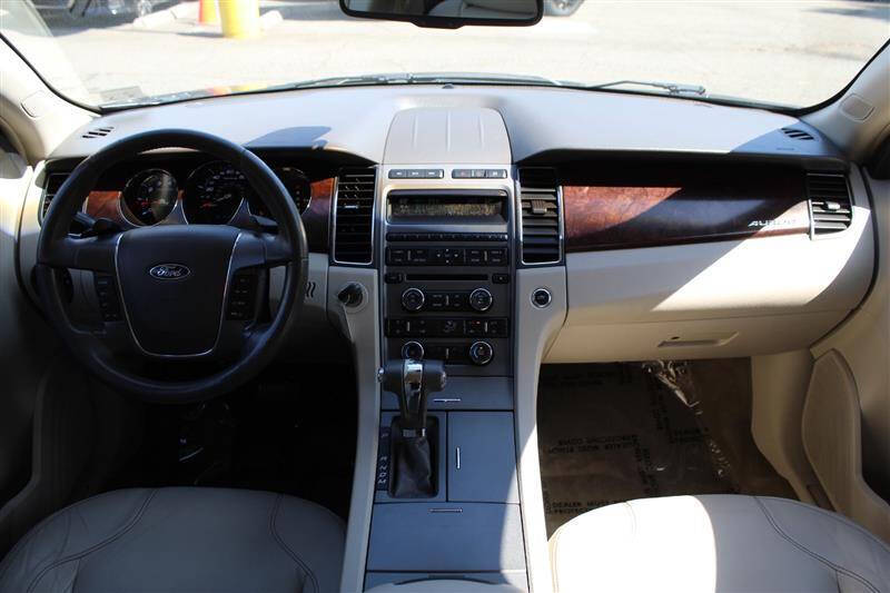 2012 Ford Taurus SEL