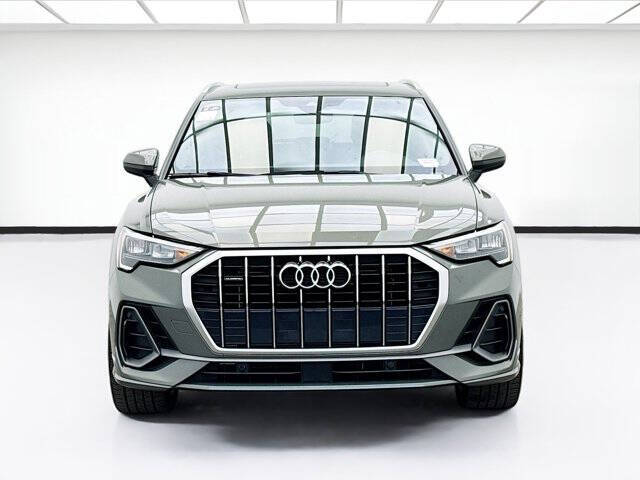 2022 Audi Q3 quattro S line Premium 45 TFSI