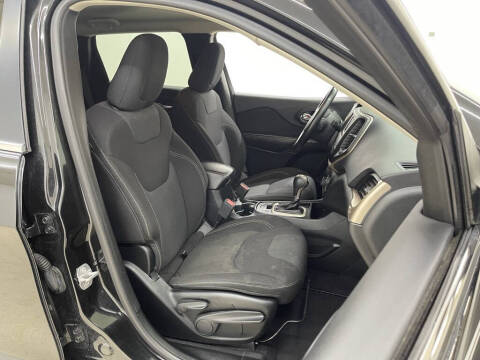 2016 Jeep Cherokee Latitude Altitude