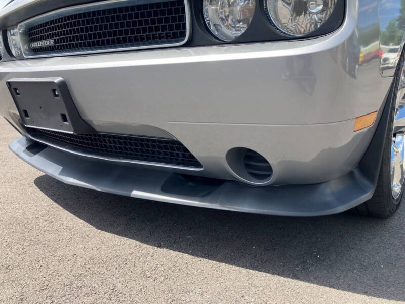 2013 Dodge Challenger SXT