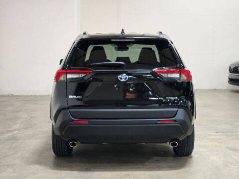 2021 Toyota RAV4 Hybrid XLE