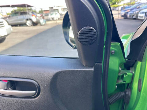 2013 Mazda MAZDA2 Touring