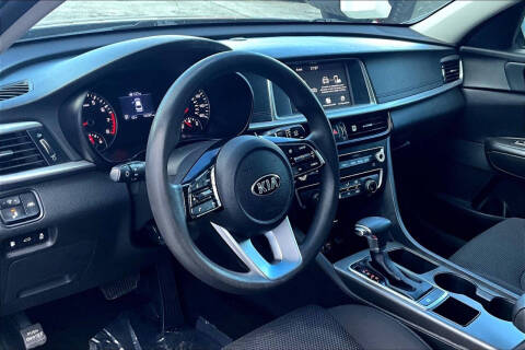 2020 Kia Optima LX