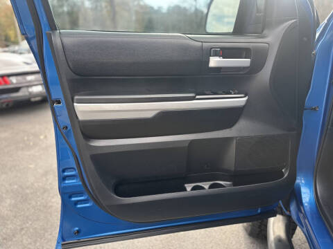 2018 Toyota Tundra SR5