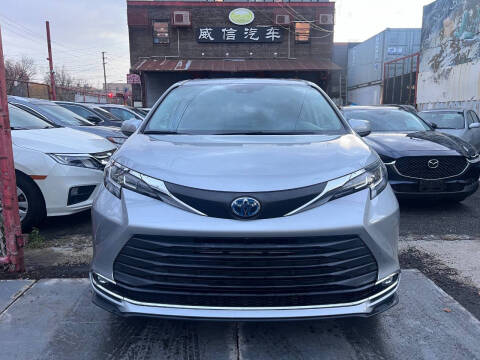 2021 Toyota Sienna XLE 7-Passenger