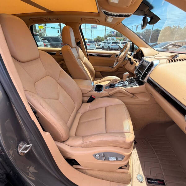 2016 Porsche Cayenne
