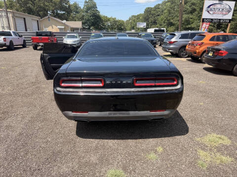 2015 Dodge Challenger SXT