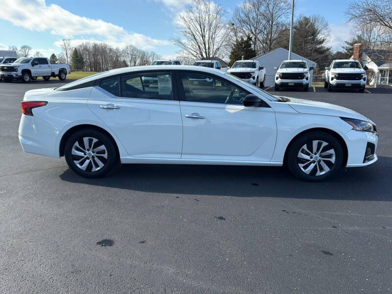 2024 Nissan Altima 2.5 S