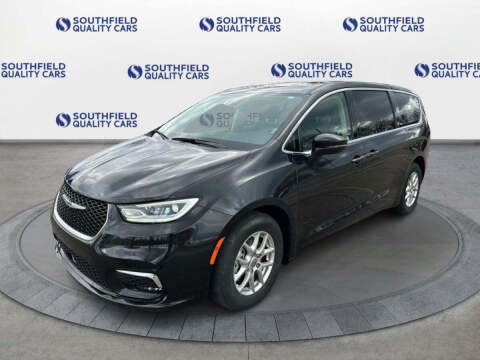 2023 Chrysler Pacifica Touring L