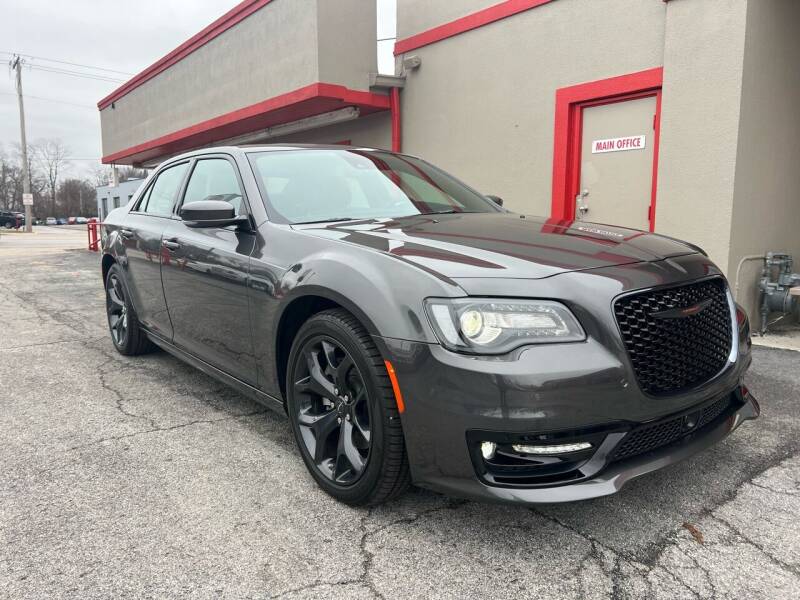 2023 Chrysler 300 for sale at Richardson Sales, Service & Powersports in Highland IN