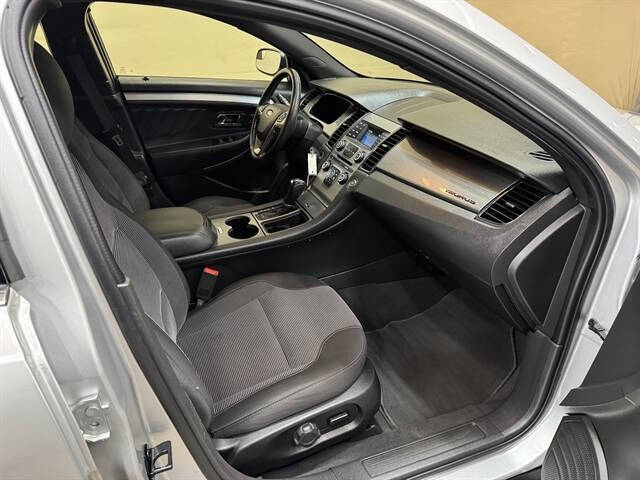 2019 Ford Taurus SEL