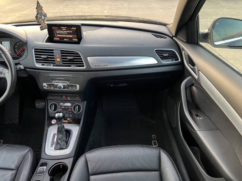 2016 Audi Q3 2.0T quattro Premium Plus