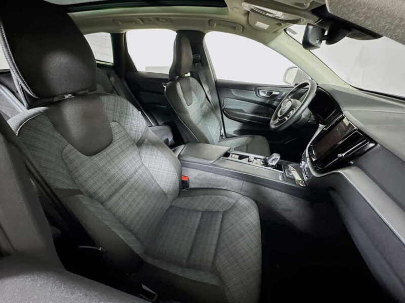 2023 Volvo XC60 B5 Core