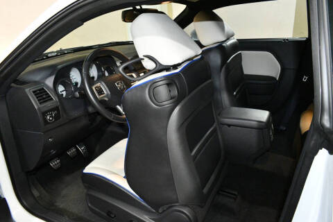 2011 Dodge Challenger SRT8 392