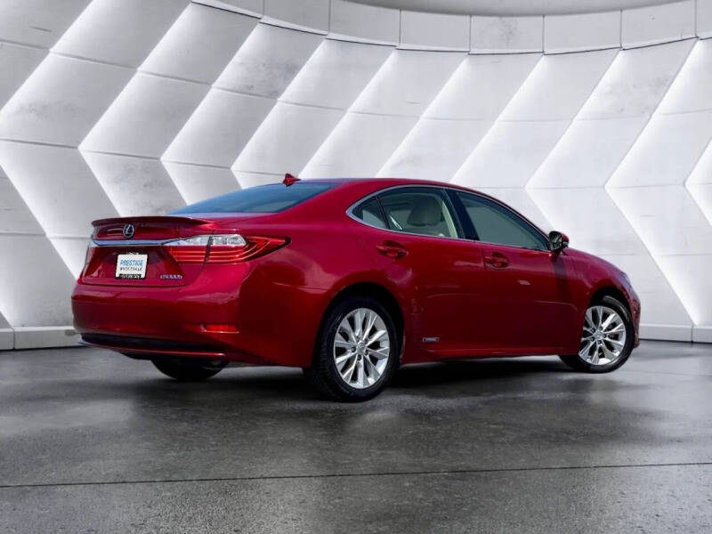 2014 Lexus ES 300h