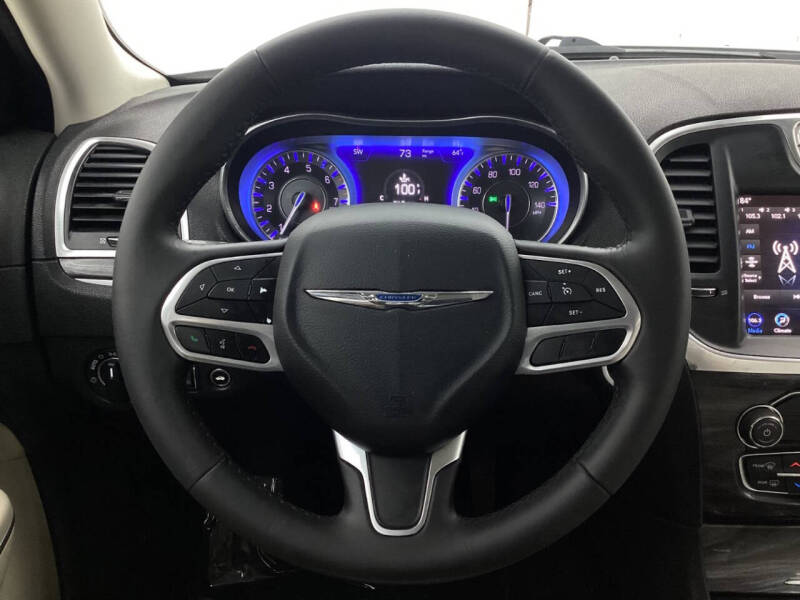 2021 Chrysler 300 Touring