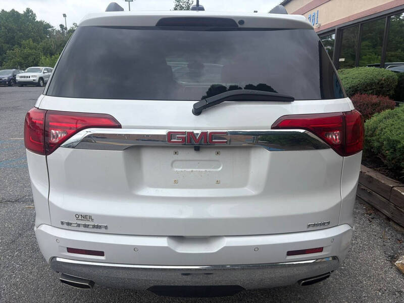 2017 GMC Acadia Denali