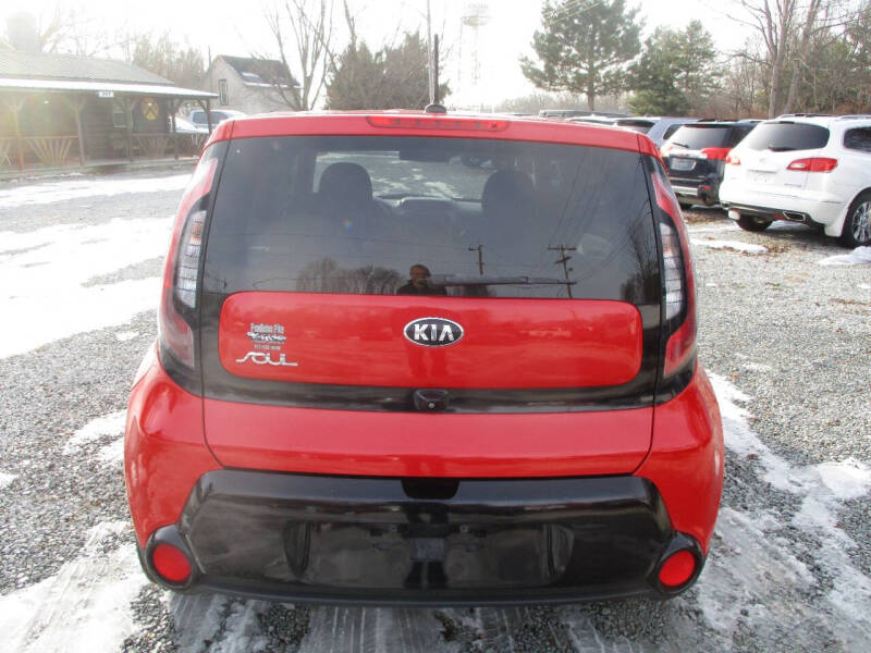 2016 Kia Soul +