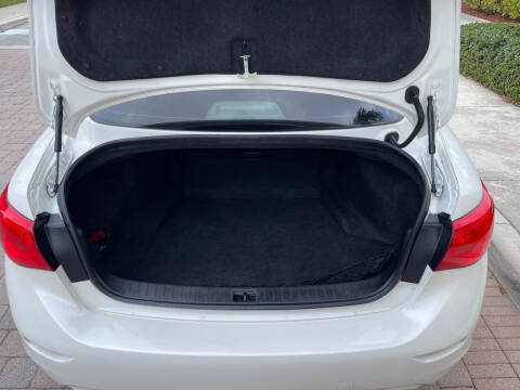 2016 Infiniti Q50 2.0T Premium