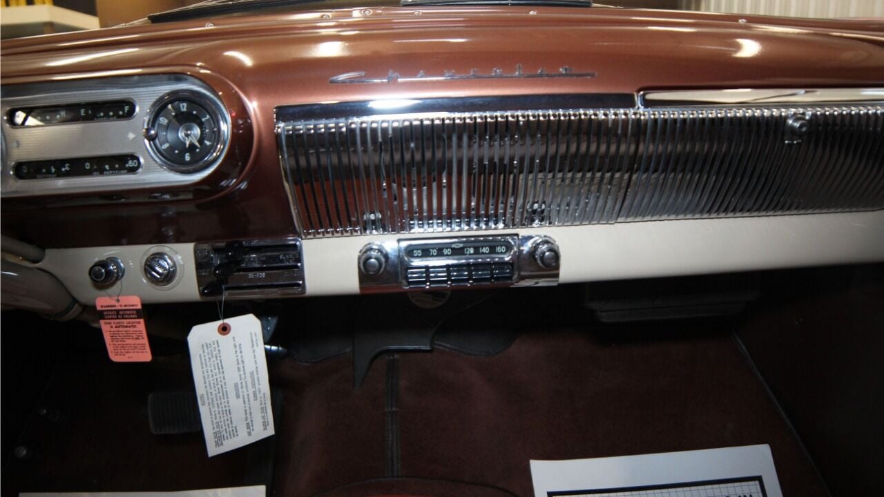 1953 Chevrolet Bel Air 33