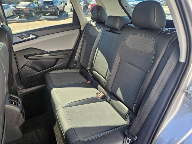 2024 Volkswagen Taos SE