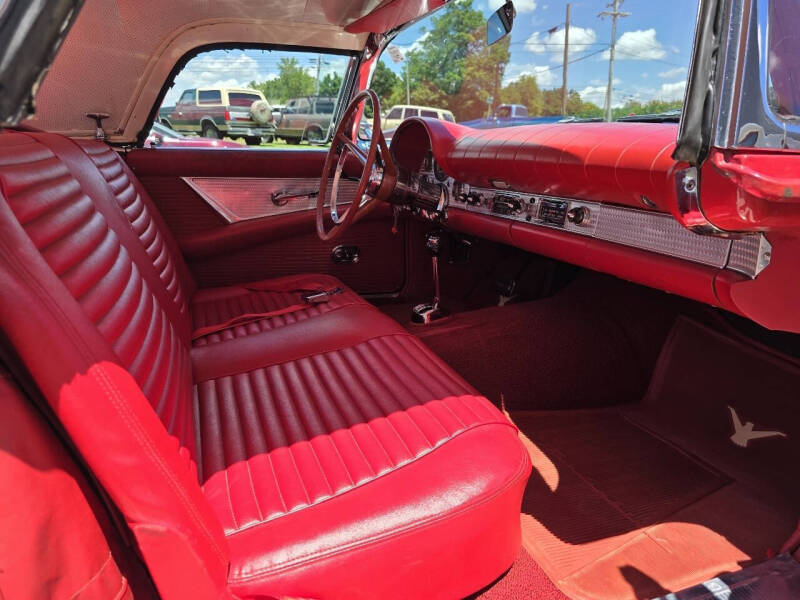 1957 Ford Thunderbird