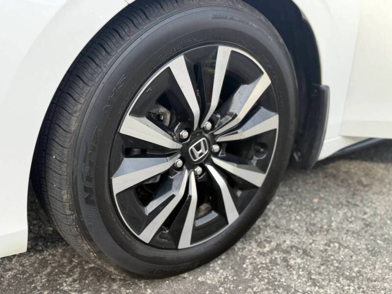 2024 Honda Civic EX-L