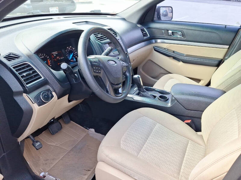 2016 Ford Explorer