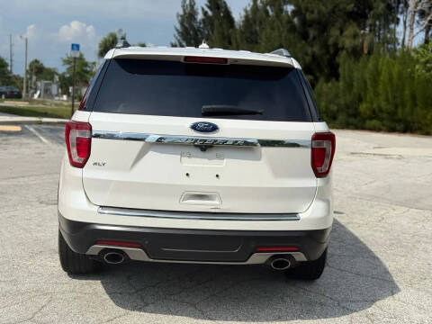 2018 Ford Explorer XLT